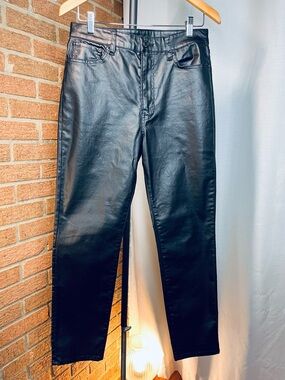 H&M Black Coated denim Mom Jeans | Ultra High Waist | Size 8 looks
Like leather